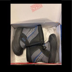 Boys snow boots